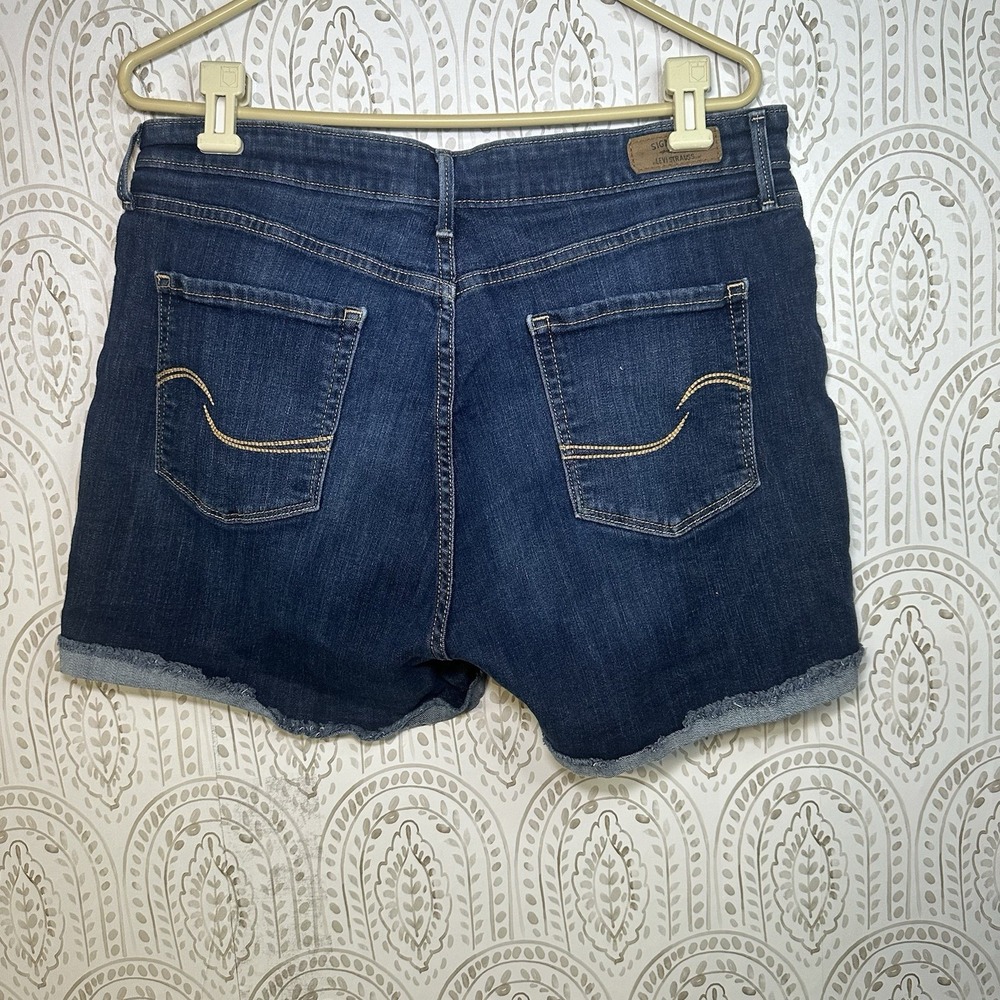 Signature by Levi Strauss Dark Blue Distressed Denim Jean Shorts - Picture 5 of 10